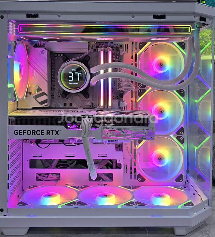9950x3d, 갤럭시 5080 화이트 튜닝pc팝니다--2