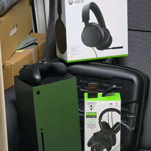 엑스박스 XBOX 시리즈 X 팝니다