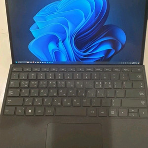 서피스프로8 i7, 16gb, 256ssd