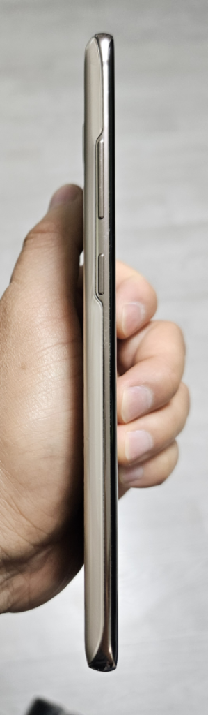 갤럭시 S10 5G 로얄골드 256GB 싸게 팝니다.--5