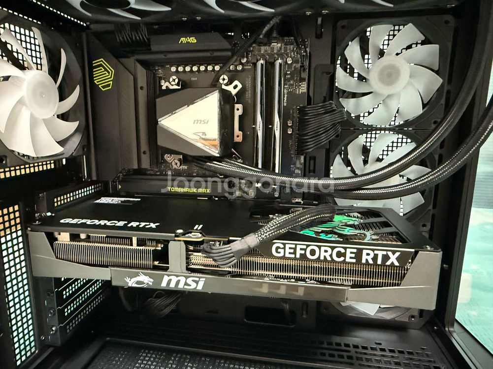 rtx 5080 게이밍 트리오 팝니다!--1