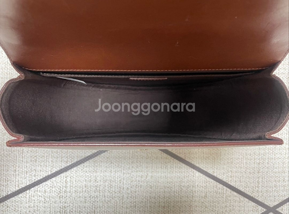 아페쎄 제네바 브라운 판매합니다.--4