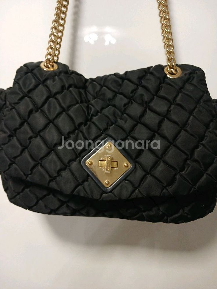 MOSCHINO 모스키노 골드체인퀼팅백--3