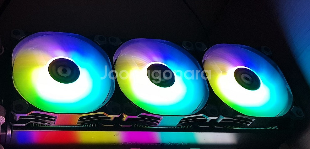 Z390 Aorus Extreme Waterforce+--8