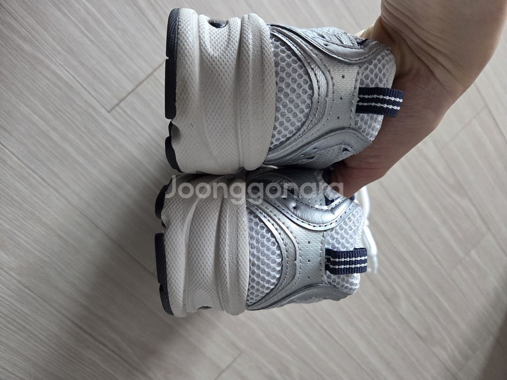 뉴발란스 530KA 245사이즈--1