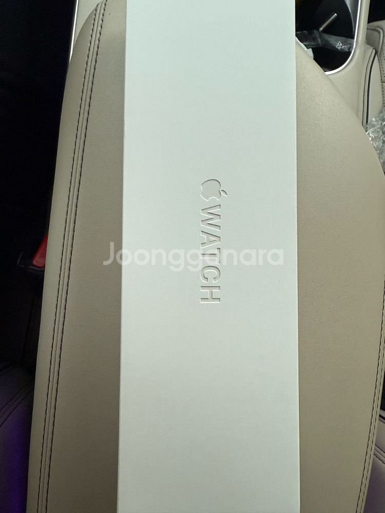 애플워치10 42mm 티타늄골드 미개봉(스포츠밴드)--0