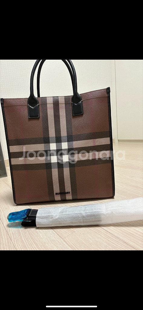 버버리 22FW 남성 체크 토트백--0