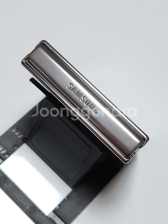 갤럭시Z플립4 256G 무잔상 화이트 53482--3