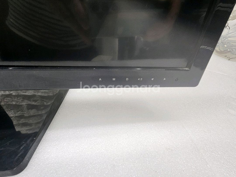 레안텍 24인치 LED 모니터 입니다--1