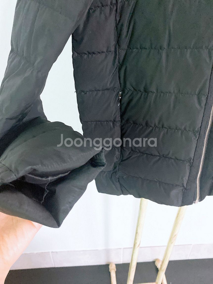 (여성55~66)듀엘블랙거위털경량패딩--7