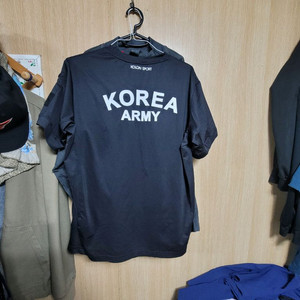코오롱스포츠 기능성반팔티 105