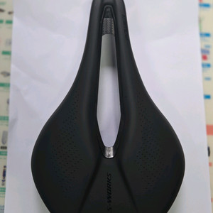에스웍스 파워안장(풀카본 143mm)