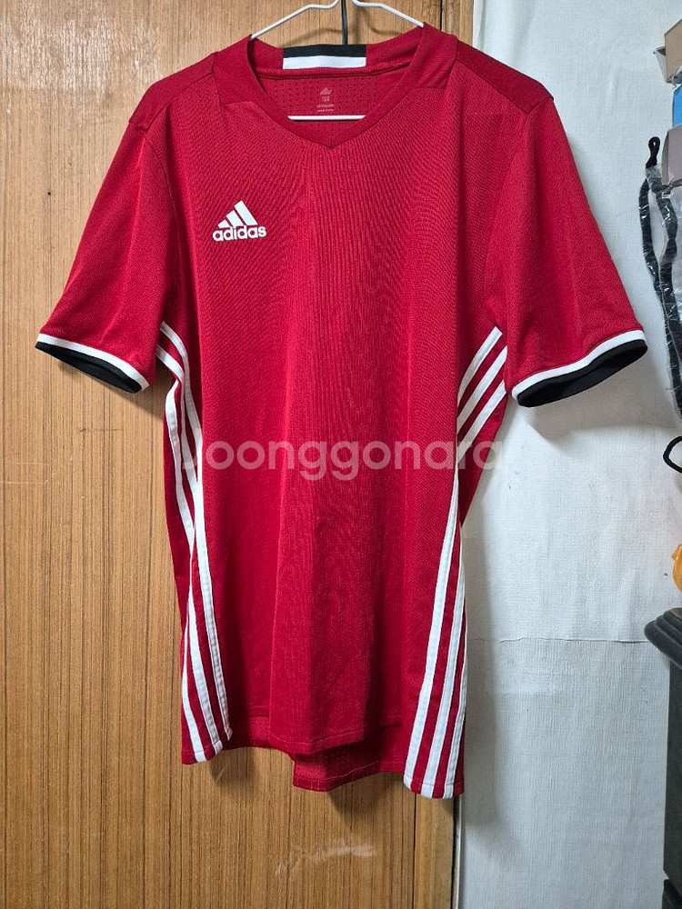 아디다스 삼선 레드트레이닝 상의--0