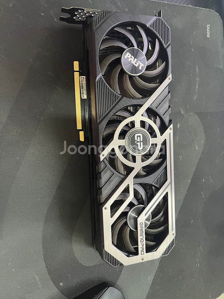 Palit–GeForce RTX3070TiGaming--0