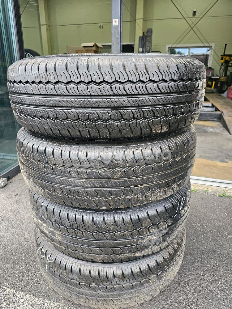 215 70 16 넥센 10pr 타이어--0