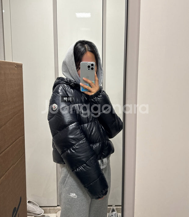 몽클레어 여성 패딩 새상품 0사이즈 원가235--0