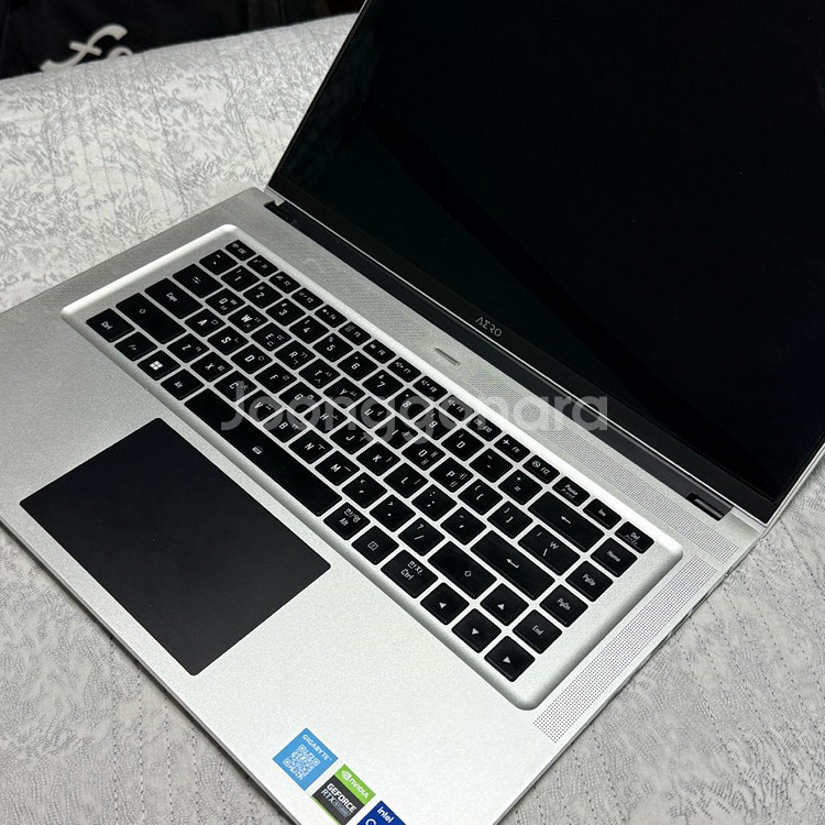 AERO 16 OLED i7 32gb 3tb SSD--2