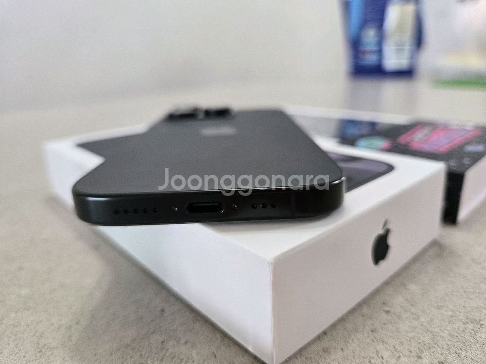 아이폰 16 프로 256GB 블랙 티타늄--3