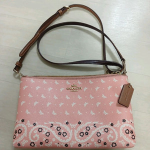 COACH 코치크로스