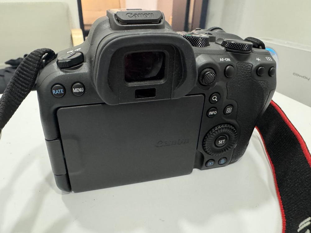 캐논 EOS R6 Mark II 키트 이미지