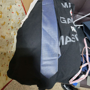 휴고보스 넥타이