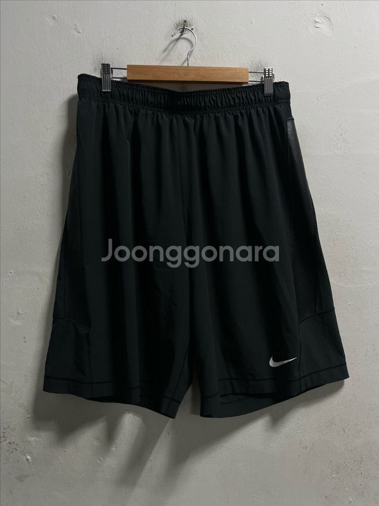 32-33 나이키 드라이핏 나일론 스판 반바지--0