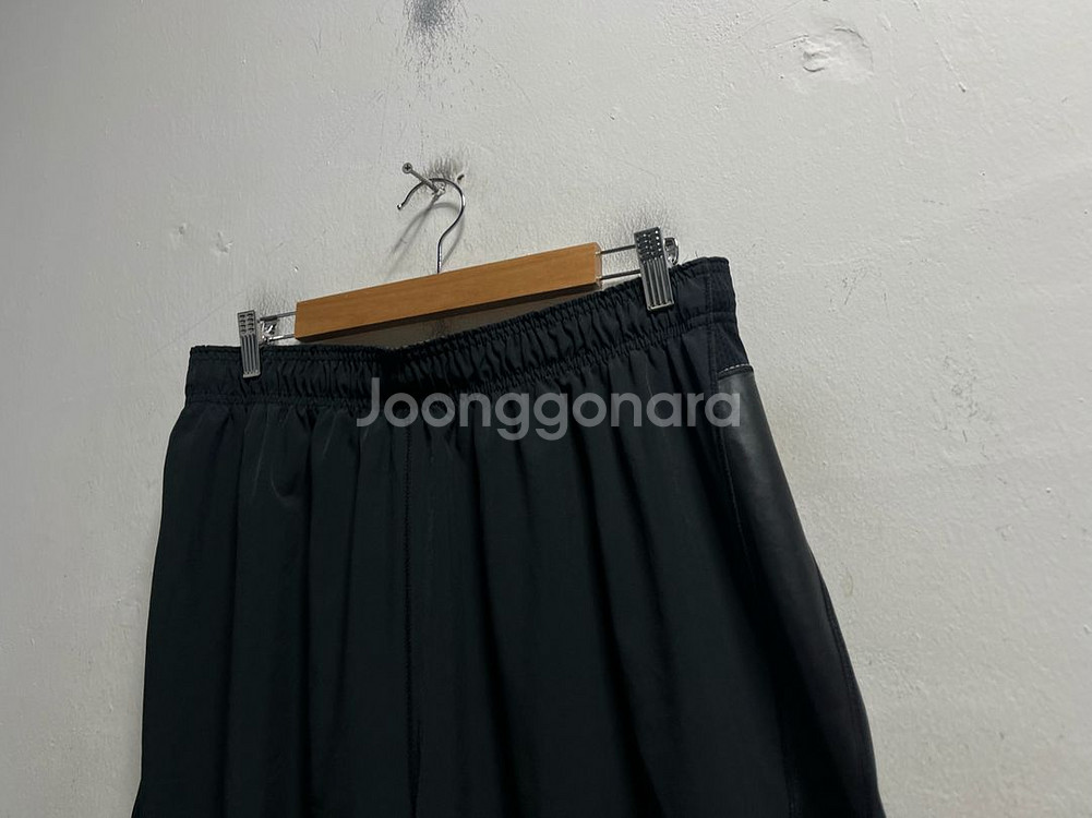 32-33 나이키 드라이핏 나일론 스판 반바지--1