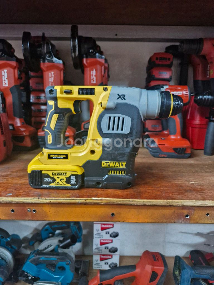 디월트충전함마드릴DCH273AVR.최상급.깔끔. 사진그--3