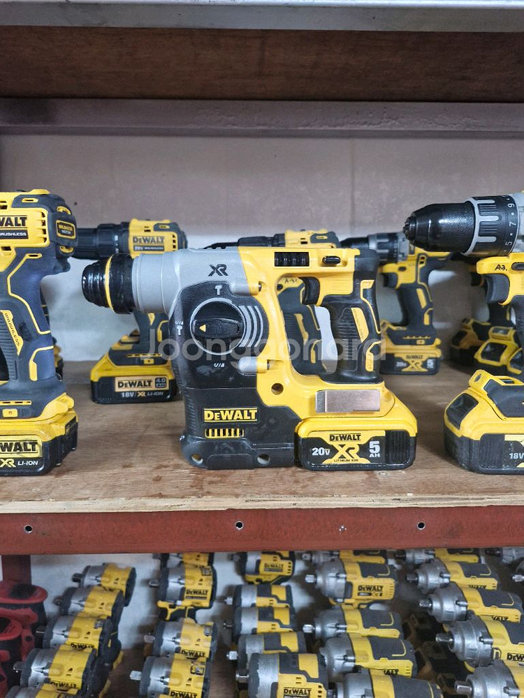 디월트충전함마드릴DCH273AVR.최상급.깔끔. 사진그--5