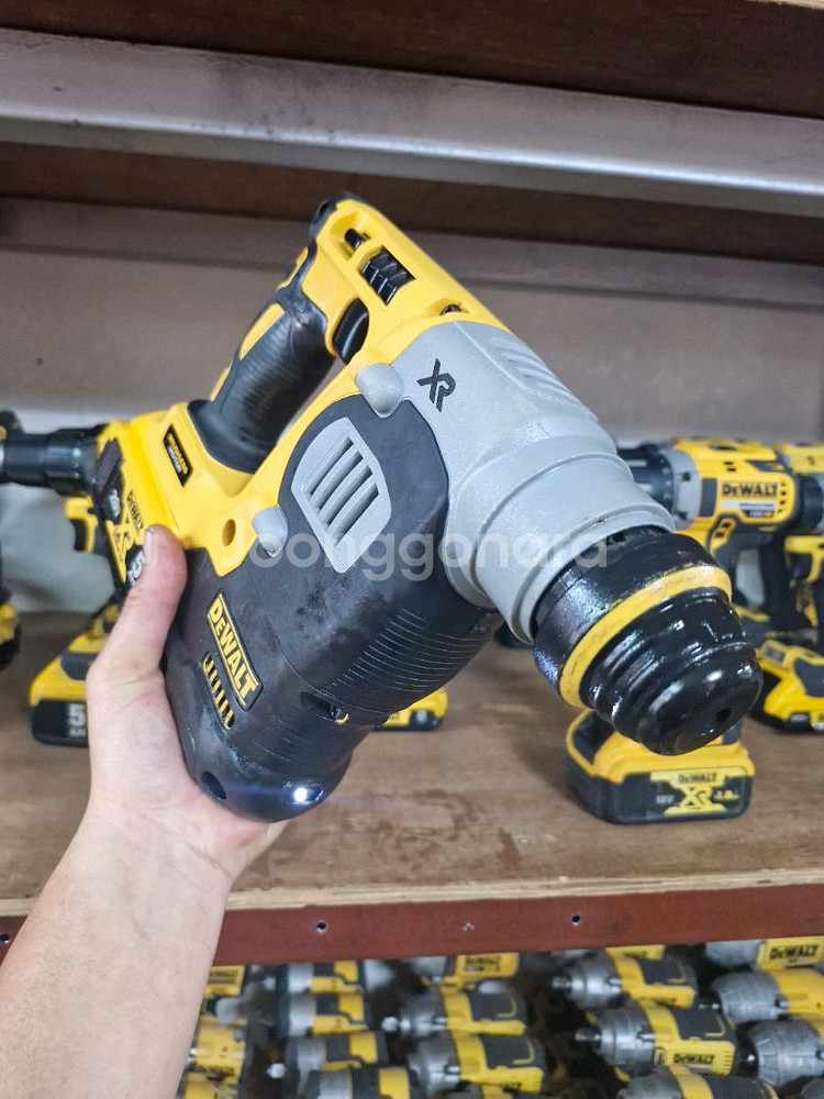 디월트충전함마드릴DCH273AVR.최상급.깔끔. 사진그--6