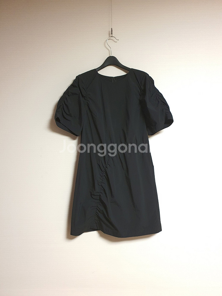 구호 플러스 KUHO 셔링 슬리브 원피스 2 사이즈 정--3