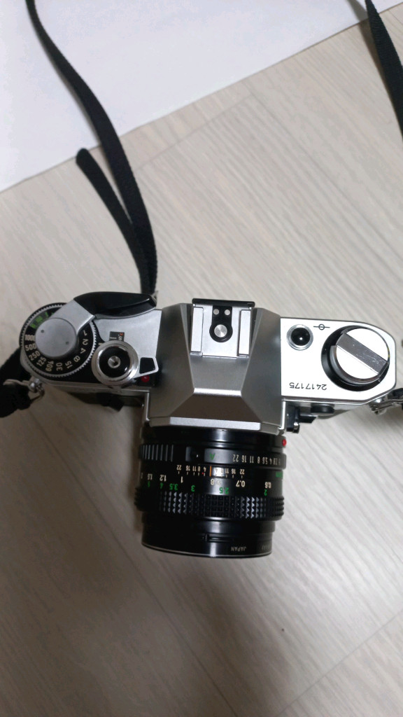 케논 AE-1 필름 카메라 이미지