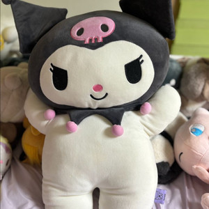 쿠로미 안아줘요 인형