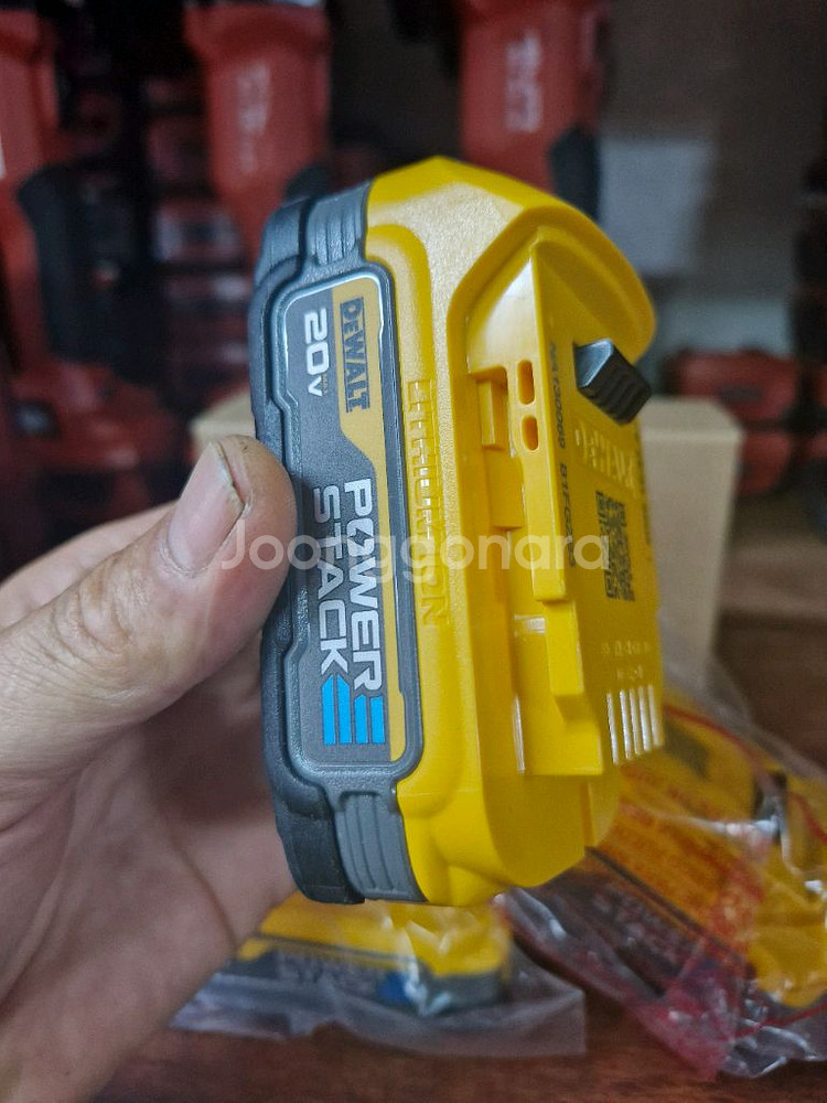 디월트배터리20V1.7AH 파워스텍DCBP034 미사용--6