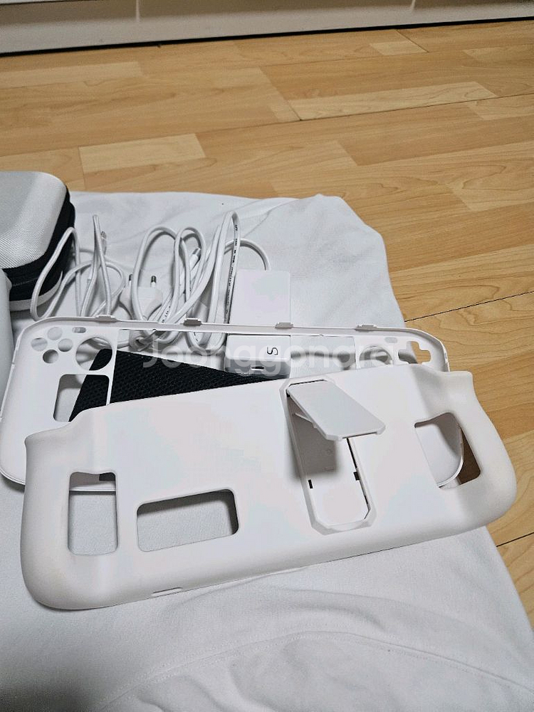 스팀덱 1테라 화이트--8