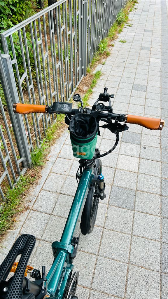 벨로스타 U22 3.0s 전기자전거 21Ah 대용량--3
