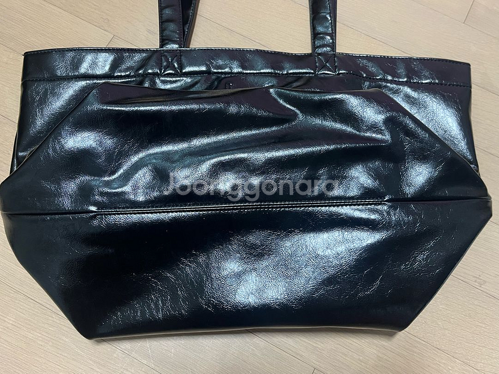 투오 가방 carrie bag- glossy black--3