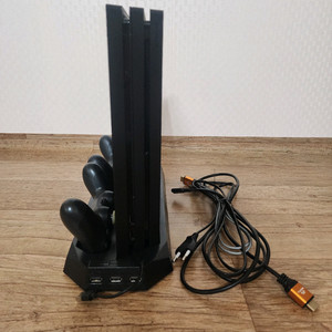 ps4 pro 1테라 7218 거치대겸 풀러