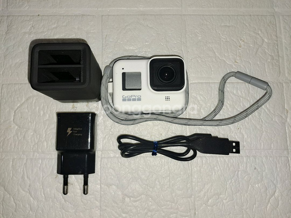 고프로7 과 악세사리 및 거치대 등등 일괄 판매--1
