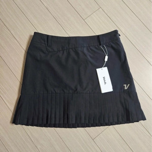 새상품 볼빅 여성골프웨어 플리츠 스커트
