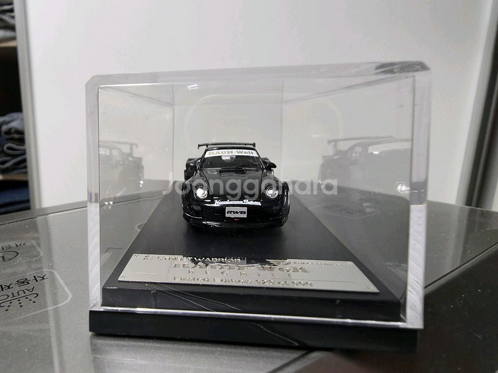 스트리트 웨폰 1/64 스케일 포르쉐 933 RWB--2