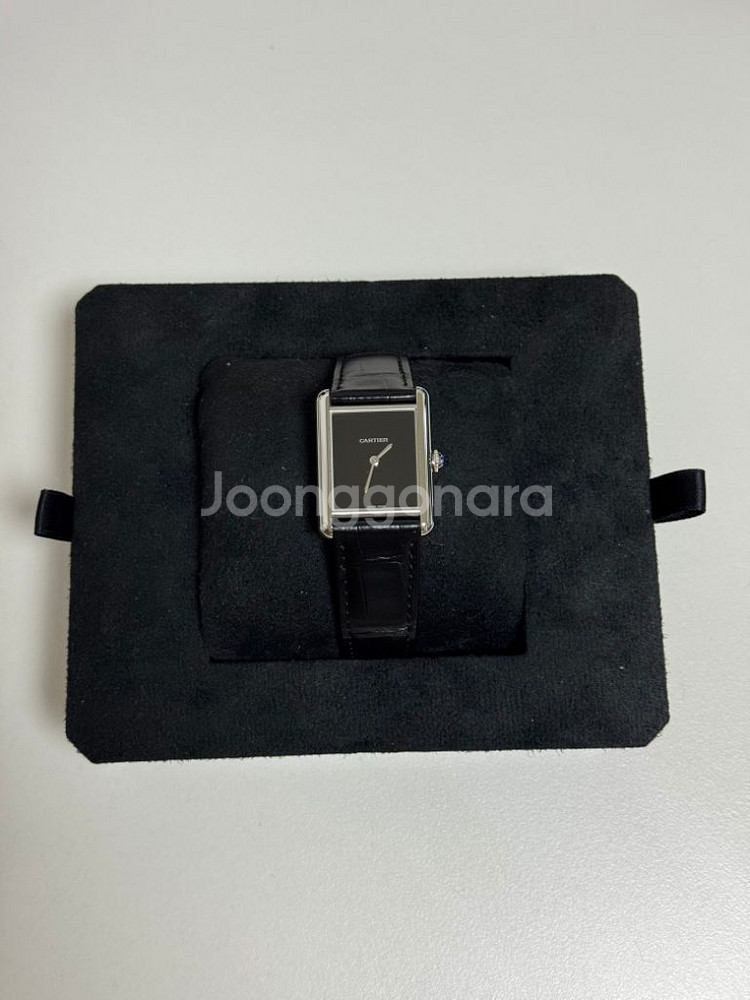 까르띠에 탱크머스트 블랙 라지--3