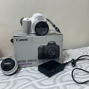 캐논 EOS 200D II 화이트 판매합니다