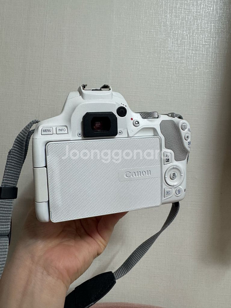 캐논 EOS 200D II 화이트 판매합니다--3