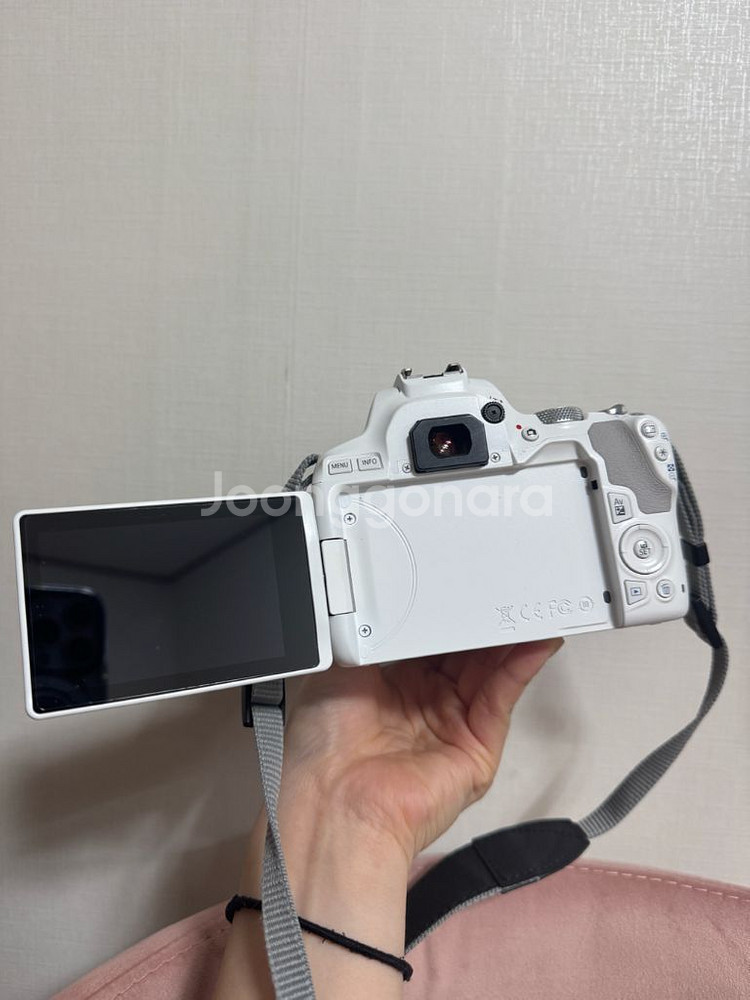 캐논 EOS 200D II 화이트 판매합니다--4