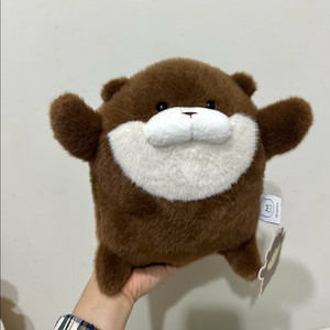 안아줘요 수달 인형