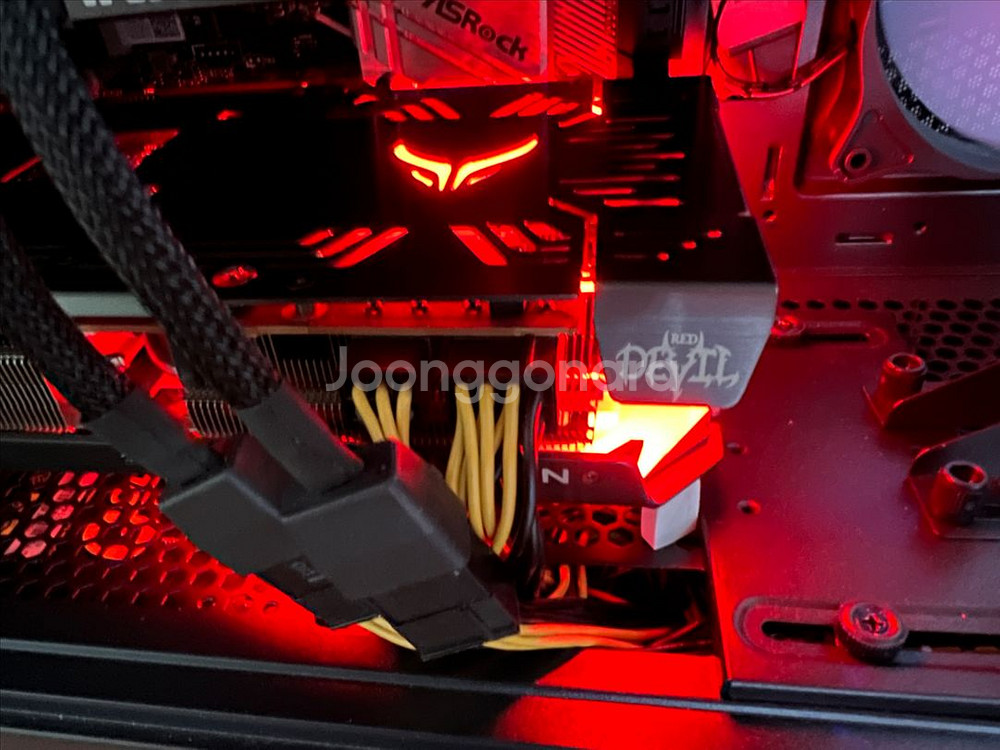 레드데빌 rx 6600xt 팝니다.--0