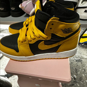 조던 1 하이 OG 폴른 235