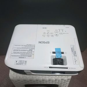 앱손 최신형3600안시 eb-x51 빔프로젝터 중고