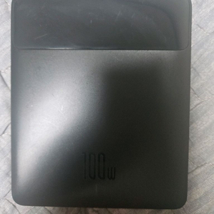 베이스어스 보조배터리 100w 20000 용량 팝니다